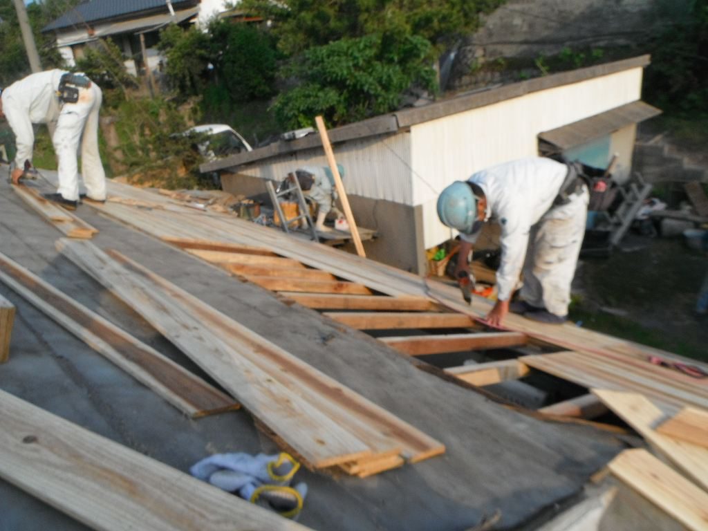 屋根葺き替え工事