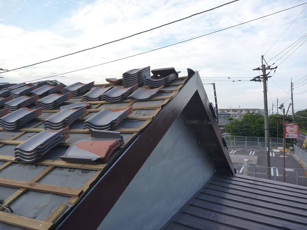 屋根葺き替え工事