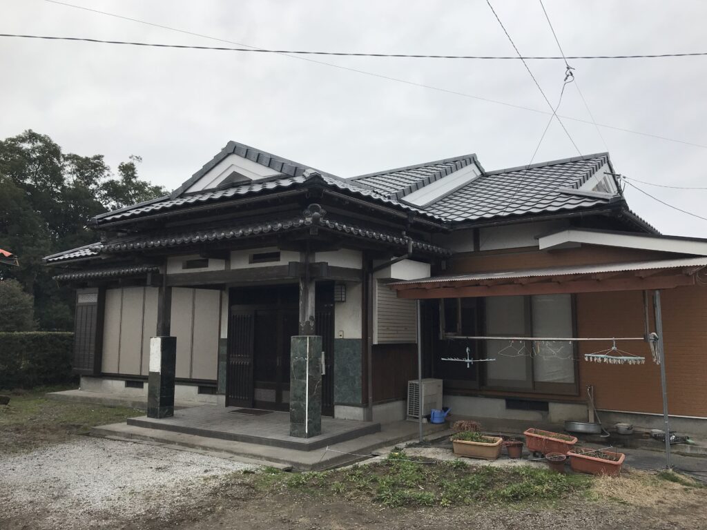 屋根葺き替え工事：鹿屋市下堀町 Ｋ様邸