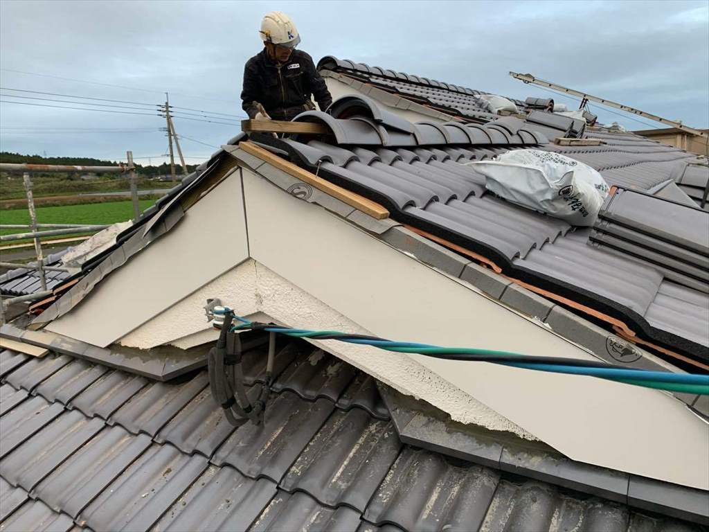 屋根葺き替え工事：鹿屋市大浦町 O様邸