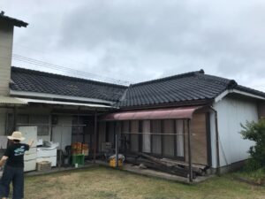 屋根葺き替え工事：鹿児島市桜島赤生原 A様邸