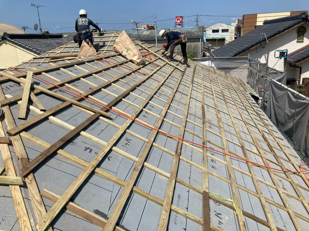 屋根葺き替え工事：垂水市南松原町 H様邸