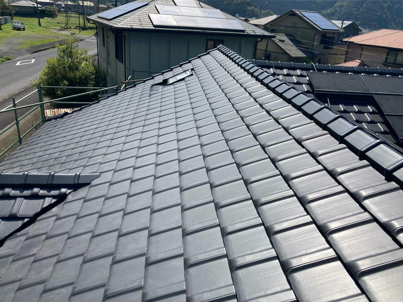 平板瓦への屋根葺き替え工事：霧島市国分敷根　M様邸／施工中
