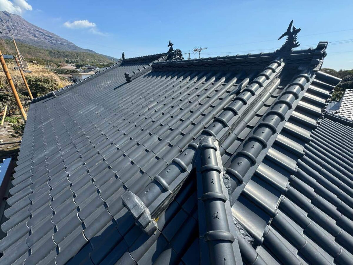 軽量瓦ルーガで家を守る。雨漏りを未然に防ぎ、住まいの寿命をのばす屋根リフォーム