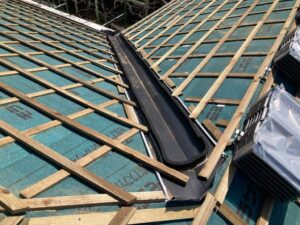 屋根から発生した雨漏りをDIYで修理できない理由