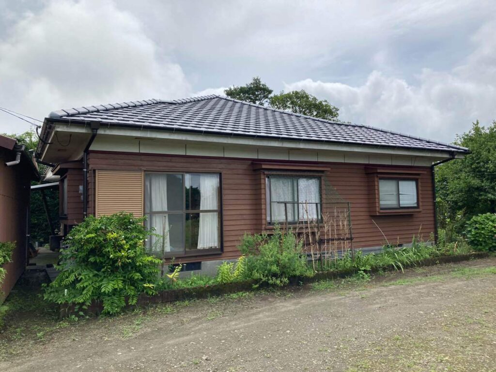 葺き替えにより、機能性と美観を兼ね備えた屋根に仕上がりました。