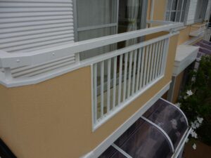 ベランダ屋根の修理を行う業者の選び方