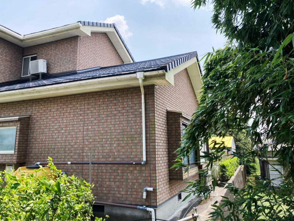 【鹿児島市】で屋根工事を予定している方へ！台風で瓦が飛ばされる原因について解説
