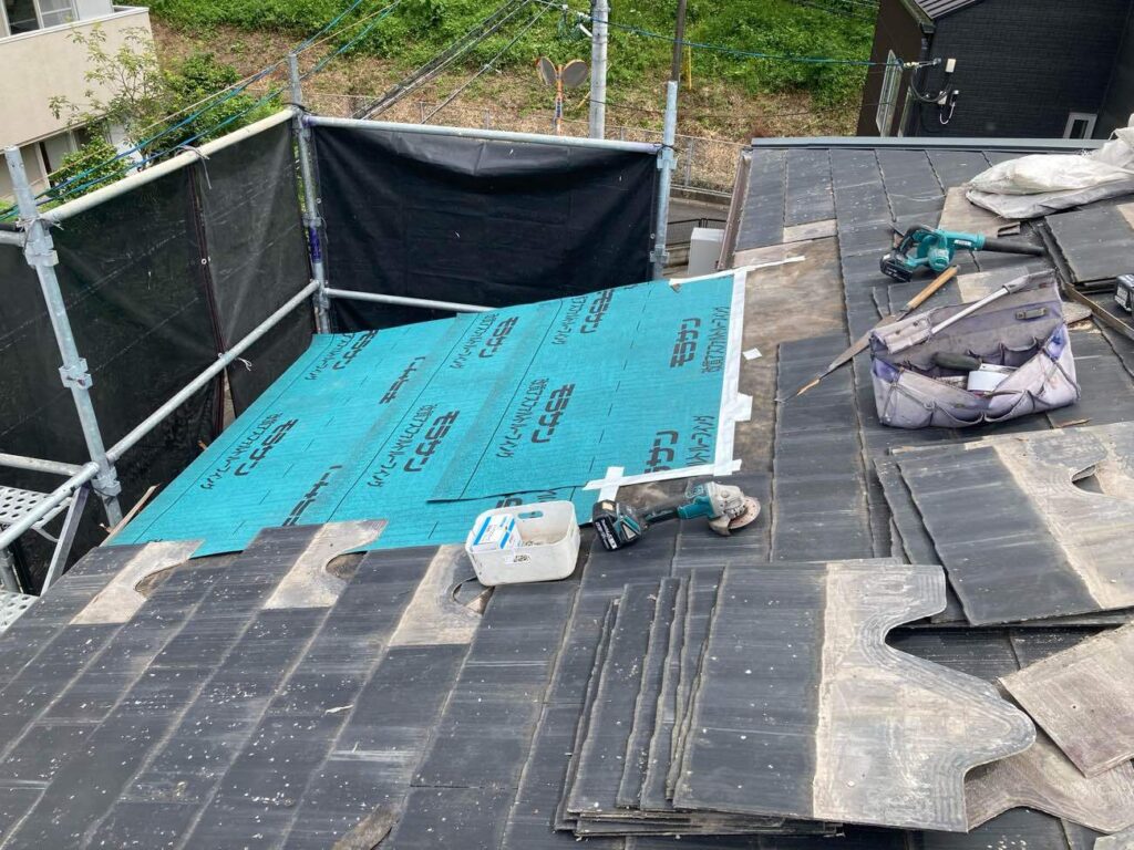 雨漏りの不安を解消しつつ、費用を抑えられる修繕をご提案しました。