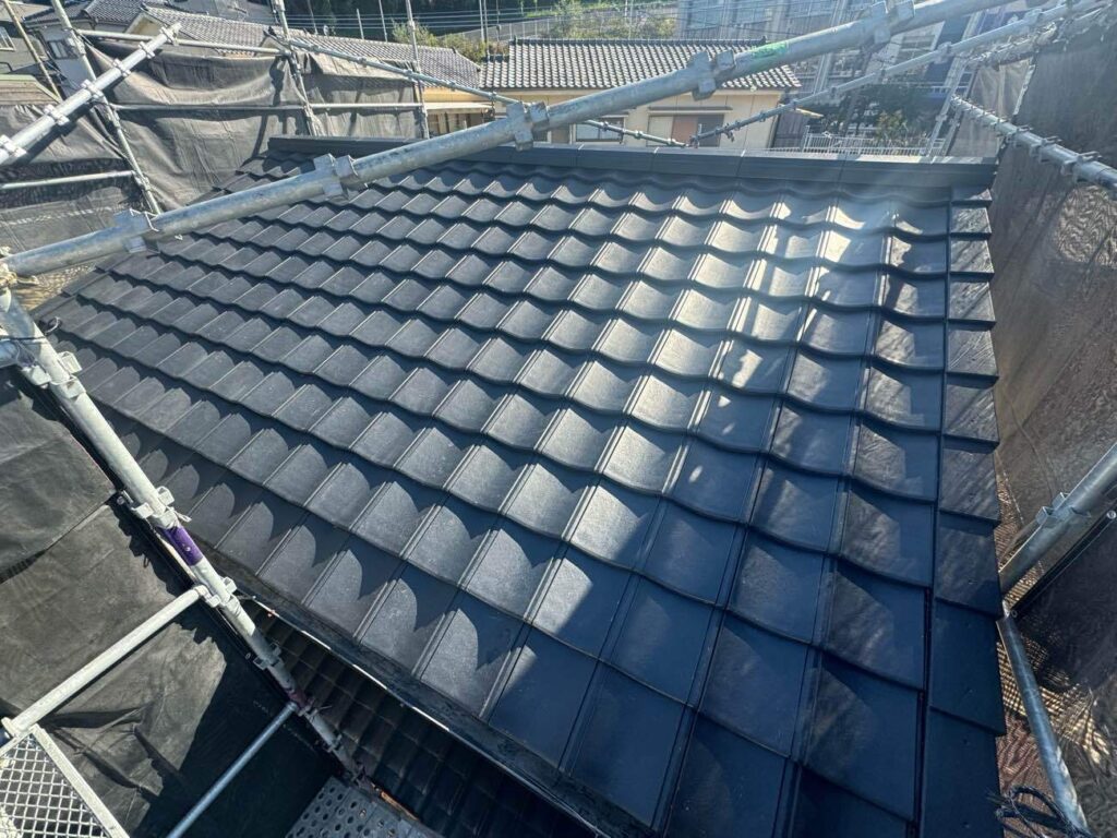無料の現地調査で本当の原因を特定。雨漏りを根本から解決へ｜屋根葺き替え工事