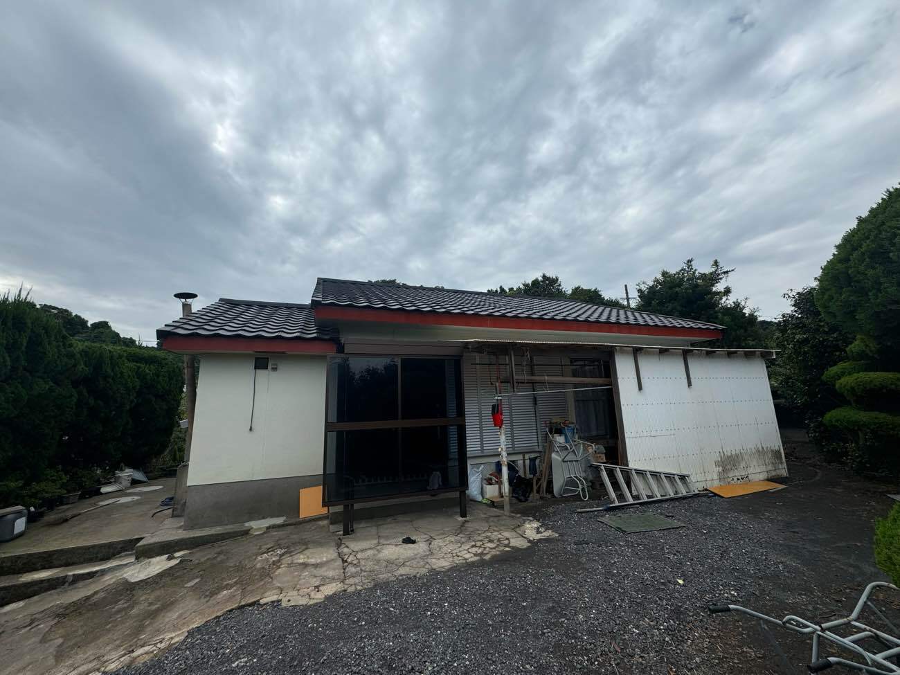 「雅」が彩る、やさしい表情の軽量瓦屋根へ｜沿岸部でも長く安心の屋根に ／完成写真