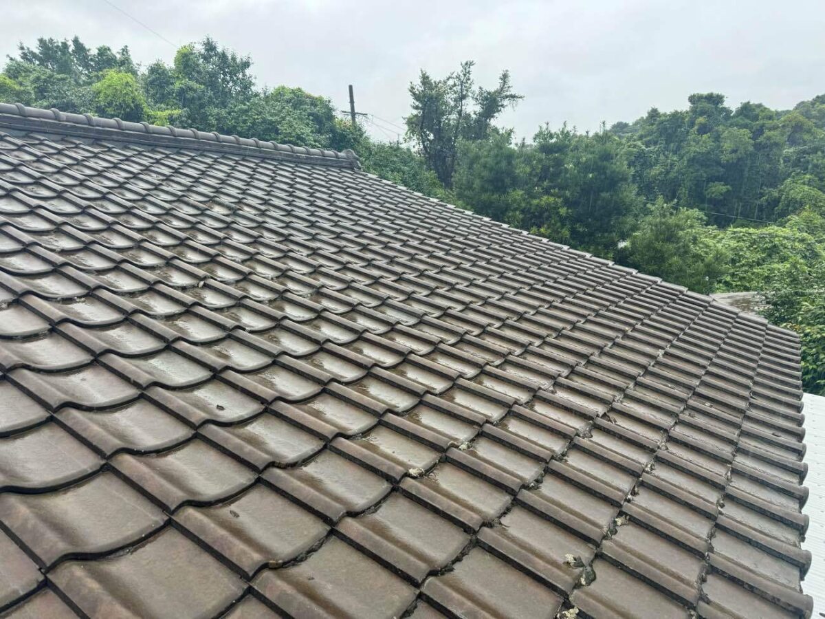 「雅」が彩る、やさしい表情の軽量瓦屋根へ｜沿岸部でも長く安心の屋根に