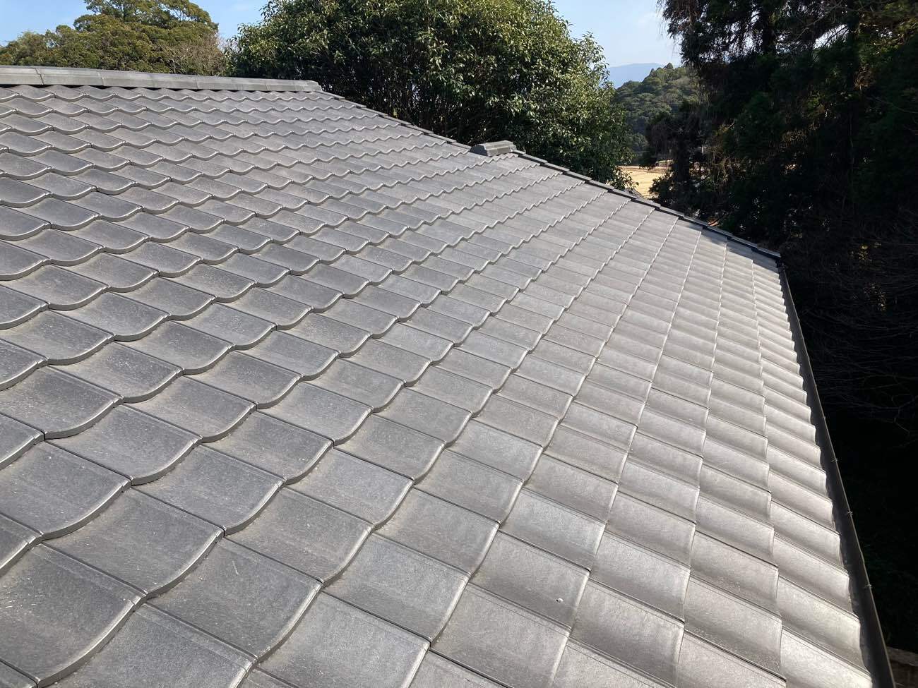 雨漏りを根本から解消｜軒天補修と屋根葺き替えで安心の住まいに　完成画像