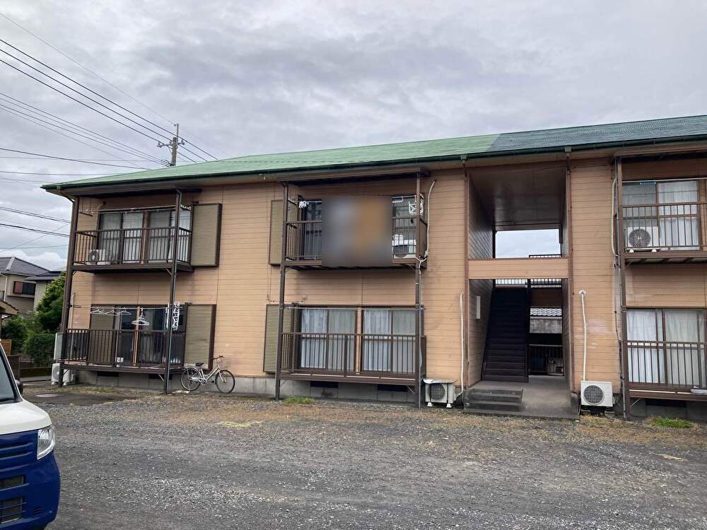 H様が所有される賃貸物件にて、前回未塗装となっていた一部屋根および外壁の塗装についてご相談をいただきました。
