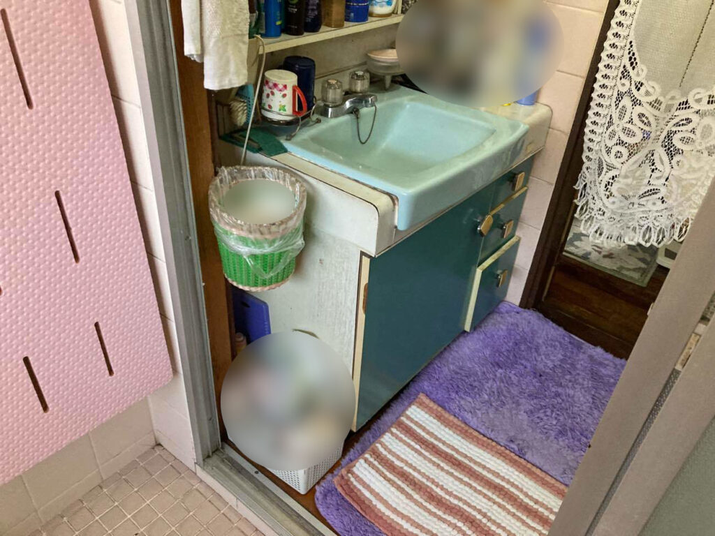 当初は浴室のみのご相談でしたが、古くなっていた洗面台もこれを機に交換することをご提案しました。